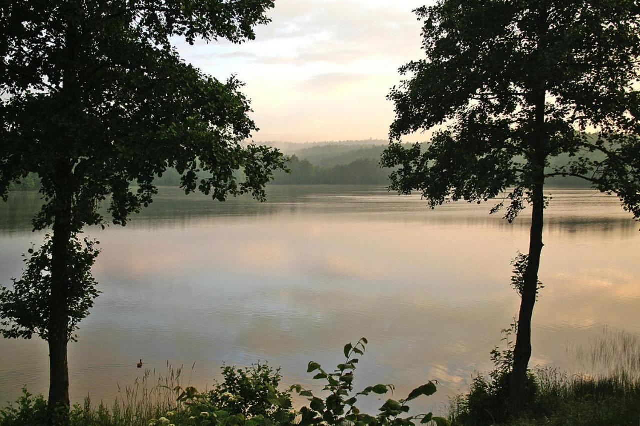 Bungalow At The Lake In Bieszkowice Экстерьер фото